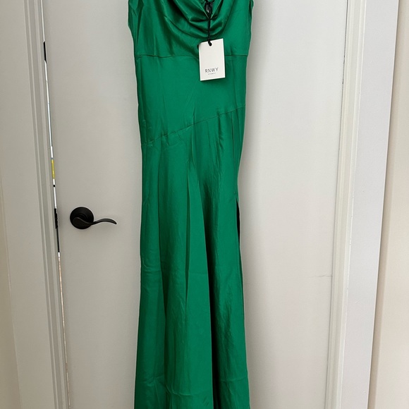Runaway the label, green maxi dress - Picture 6 of 7